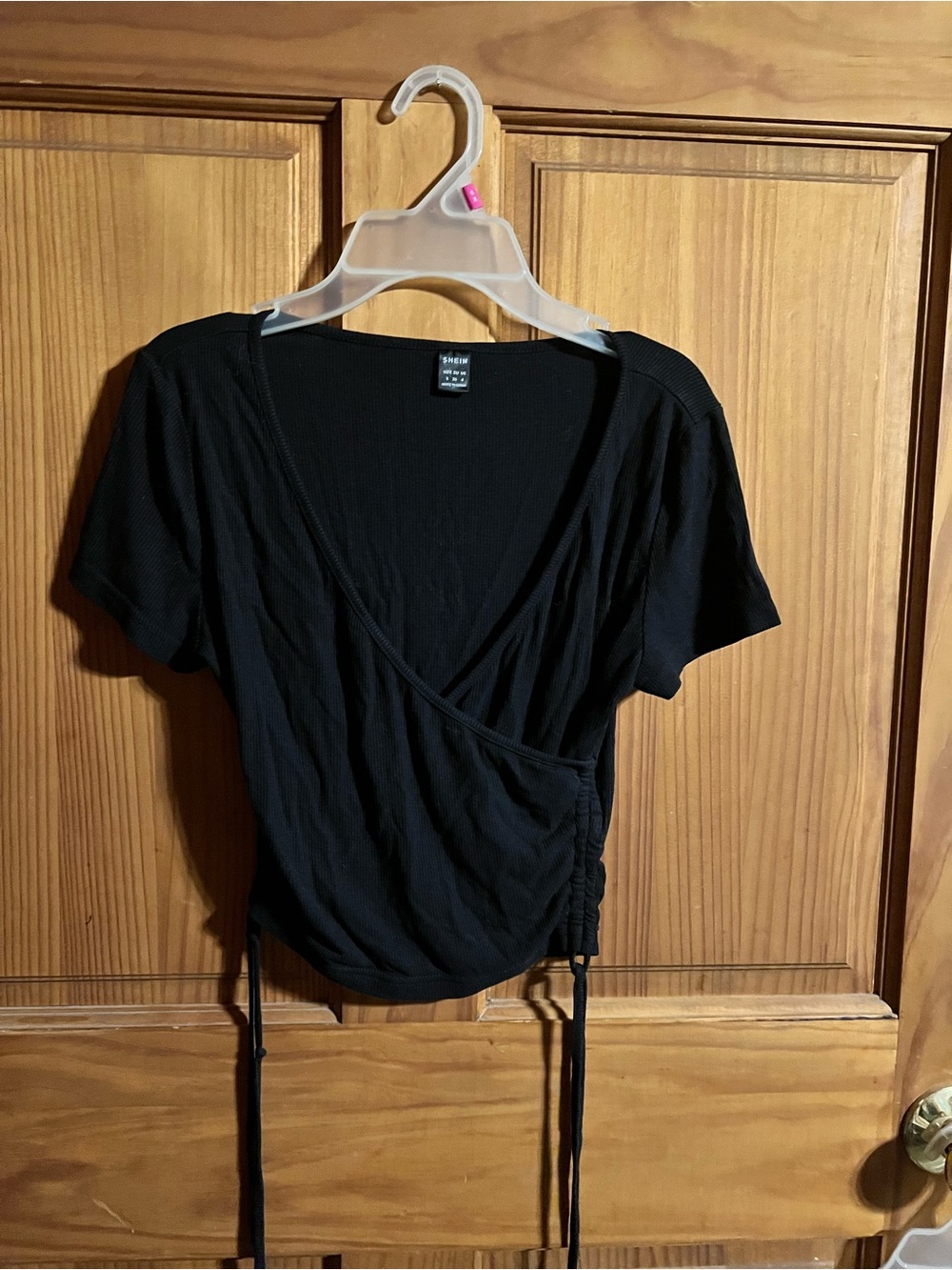 SHEIN Black Short Sleeve Ruched Wrap Crop Top